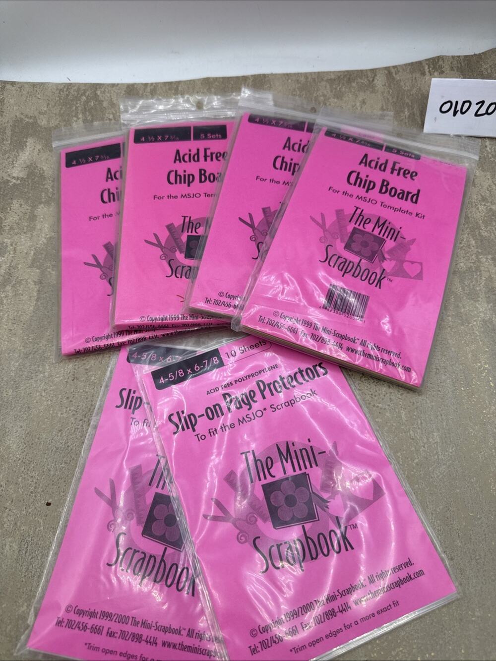 THE MINI-SCRAPBOOK KIT, 4 Packs Chip Board, 2 Packs Page Protectors